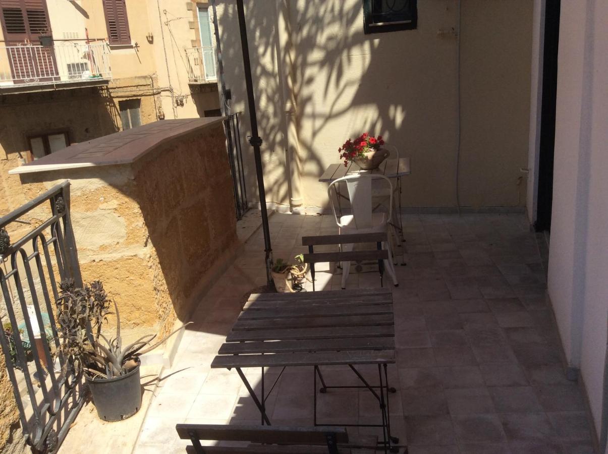 Charme In Centro - Tourist Rental Agrigento Exteriör bild