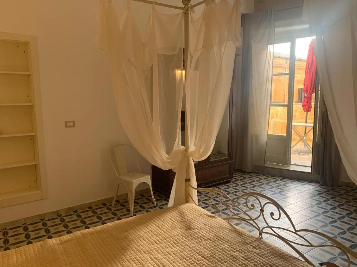 Charme In Centro - Tourist Rental Agrigento Exteriör bild