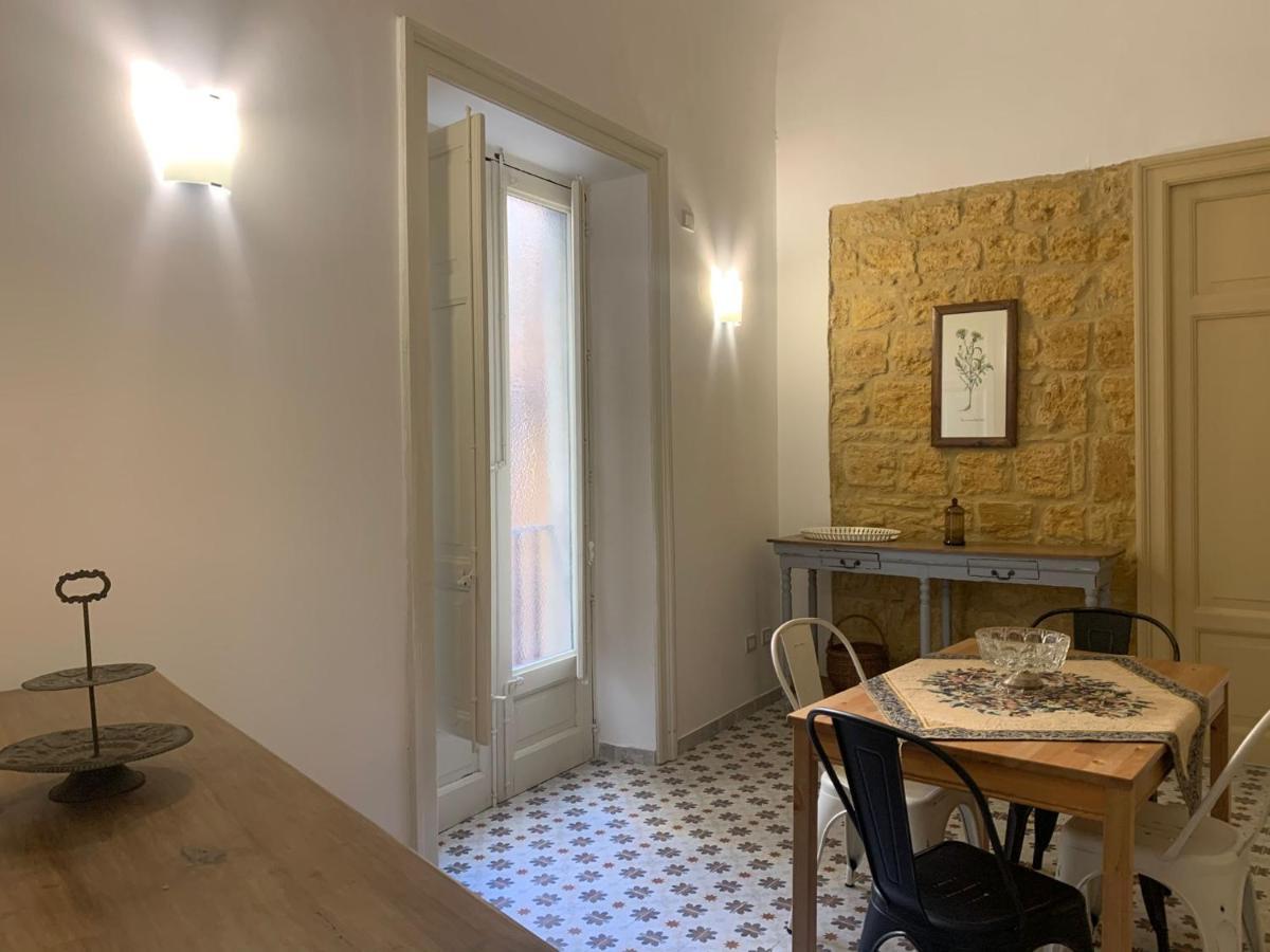 Charme In Centro - Tourist Rental Agrigento Exteriör bild