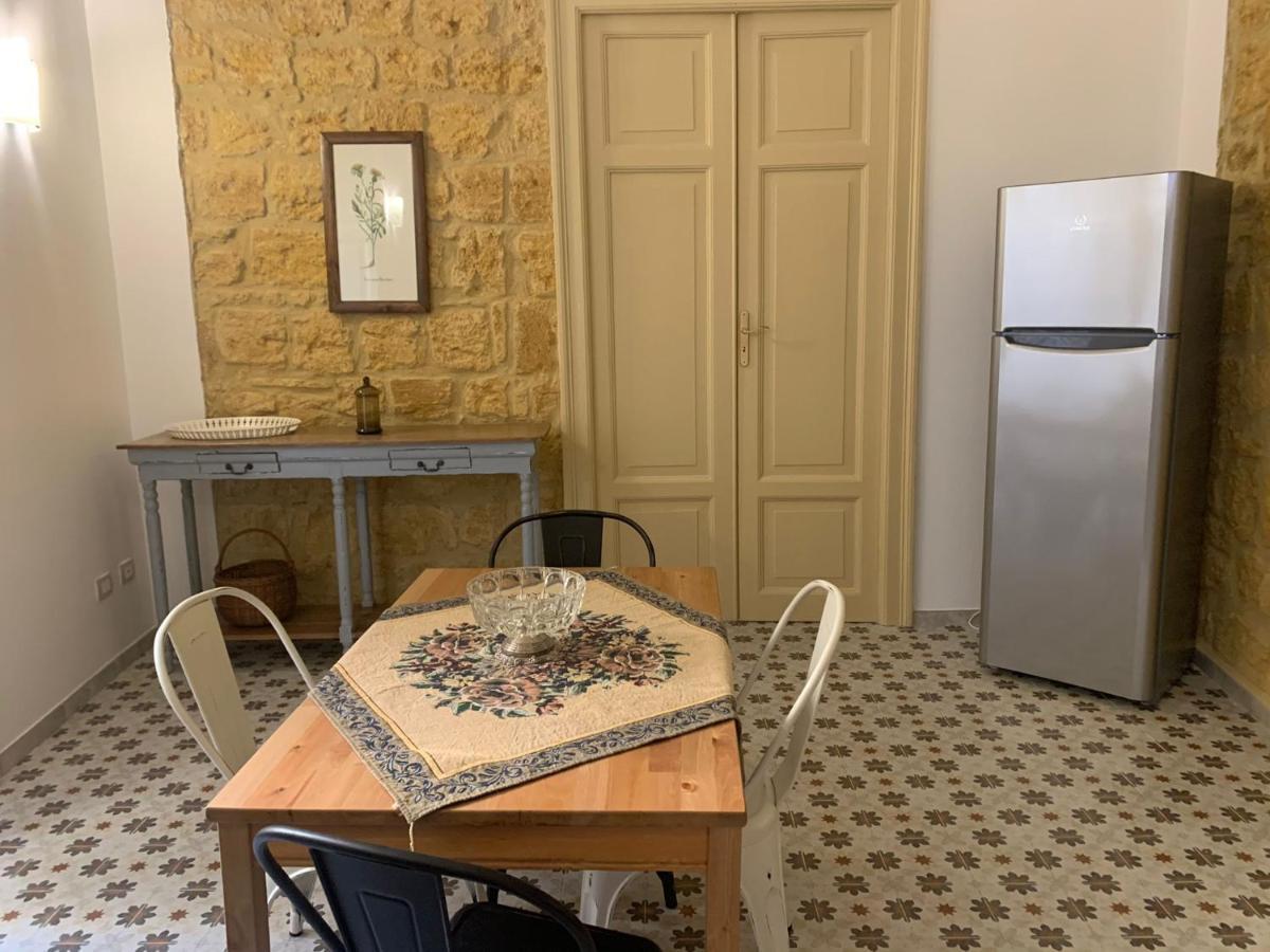 Charme In Centro - Tourist Rental Agrigento Exteriör bild