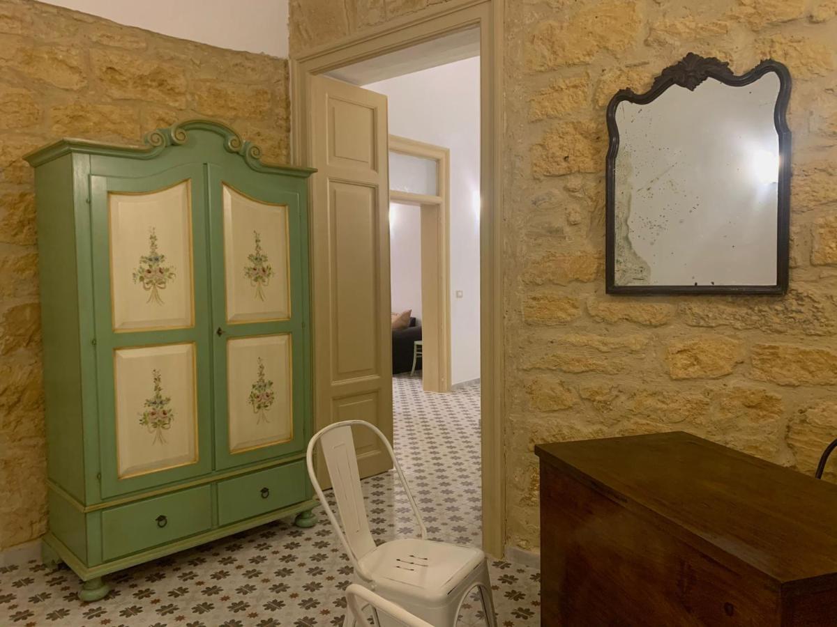 Charme In Centro - Tourist Rental Agrigento Exteriör bild