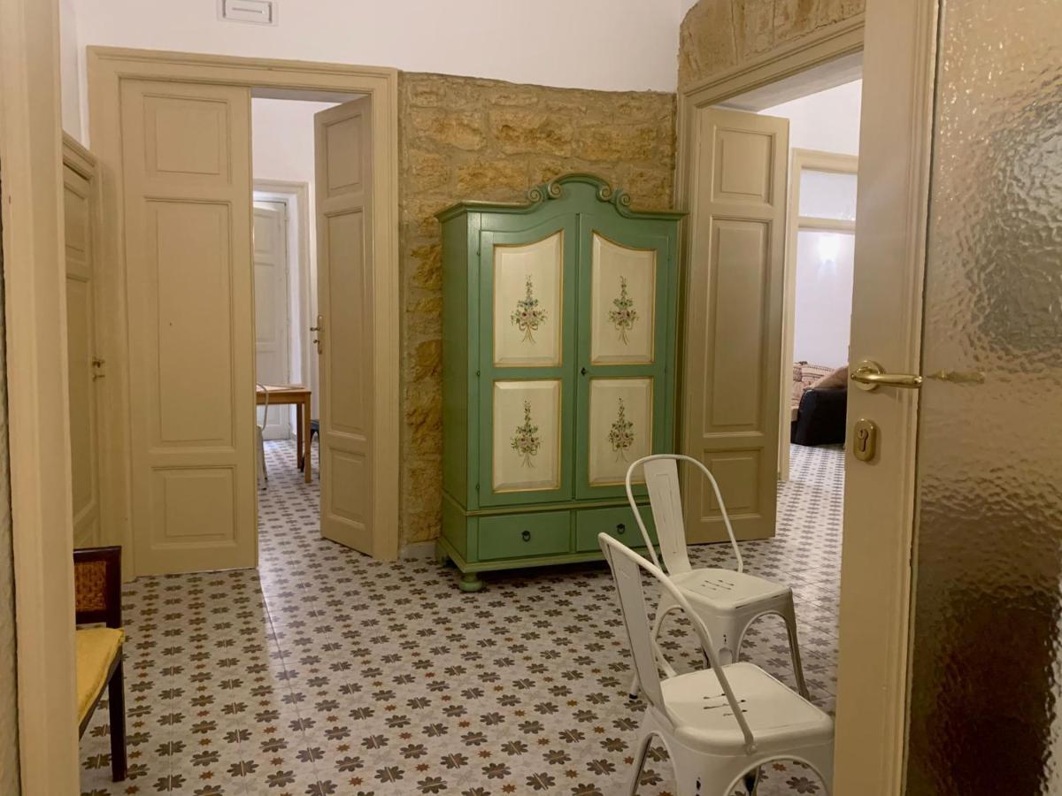Charme In Centro - Tourist Rental Agrigento Exteriör bild