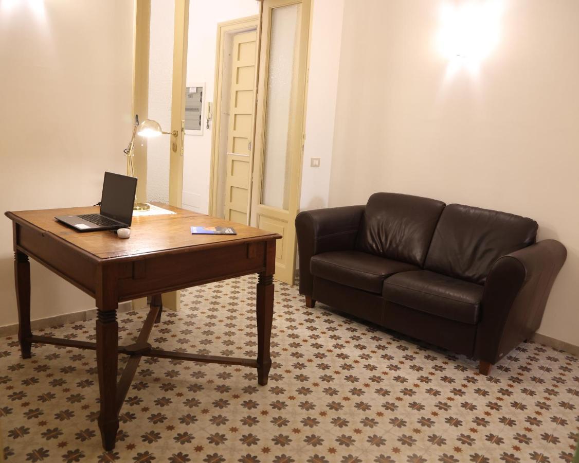 Charme In Centro - Tourist Rental Agrigento Exteriör bild